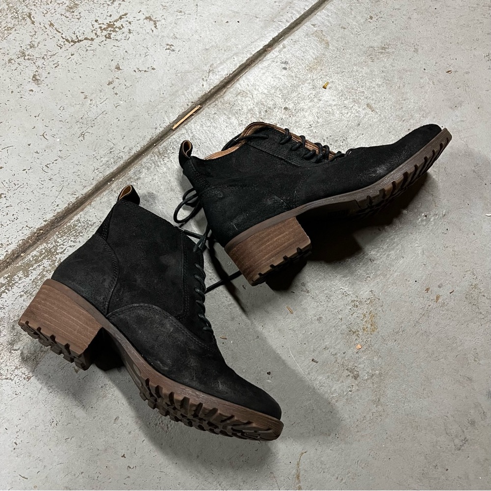 Lucky Brand 'Giorgia' Lace Up Leather Booties in Black Size 6.5 EUC